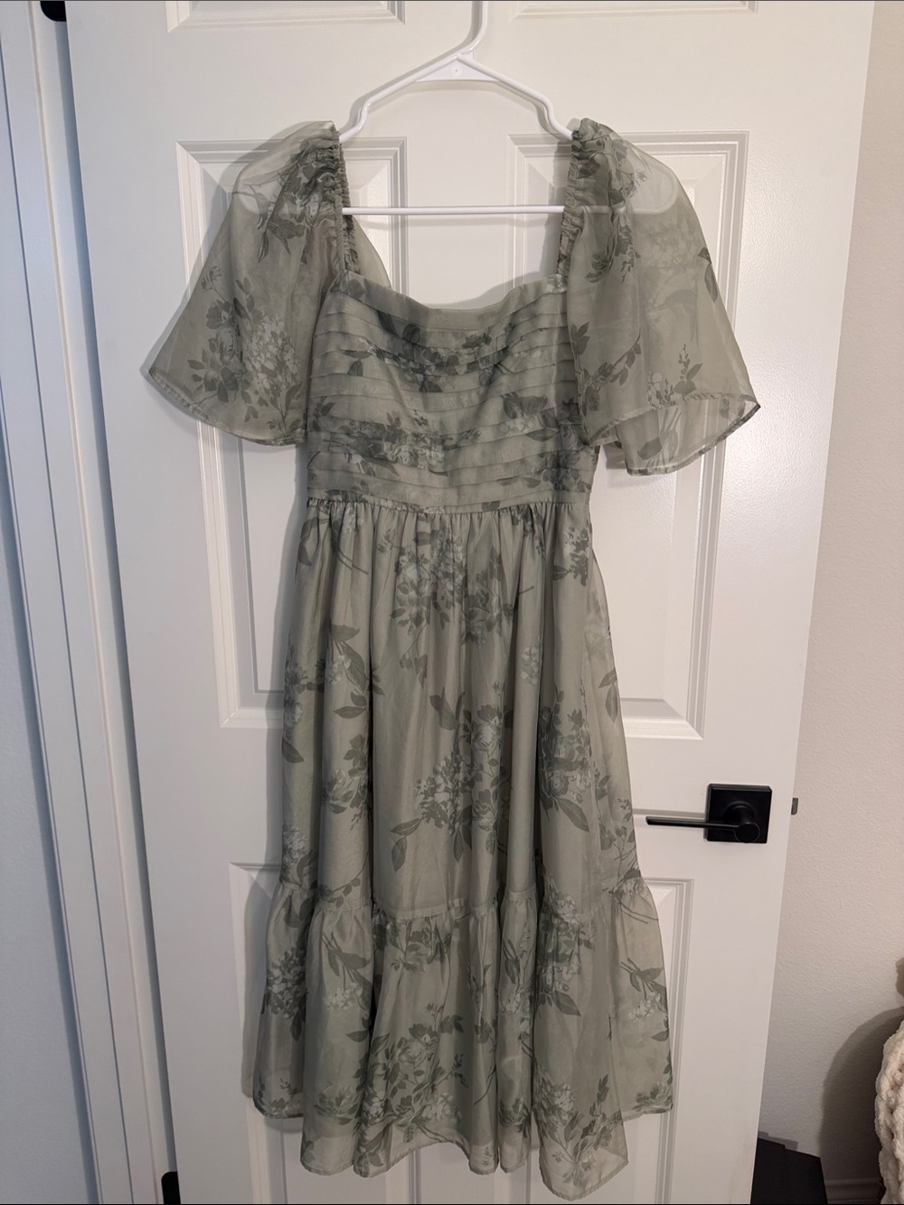 Abercrombie and Fitch Sage Green Floral Tiered Dress